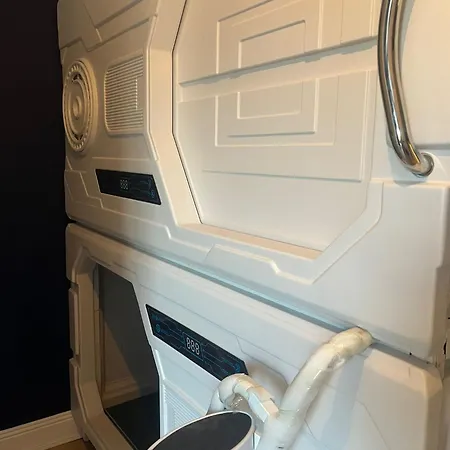 Capsule hotel The Pod *